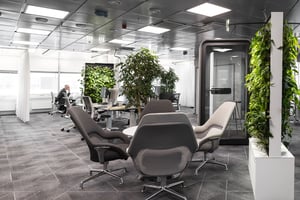 finanssiala kasvit toimistossa (27)