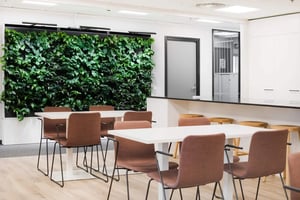 fonecta-office-naava-green-wall-06