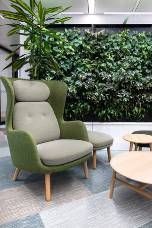 Nordic Investment Bank Naava green walls (4)_1200