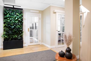 Serendipity Stockholmn Office with Naava Green Walls (4)