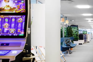 Svenska spel et Naava växt (7)